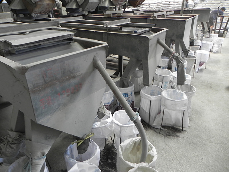 棕剛玉生產(chǎn)車(chē)間