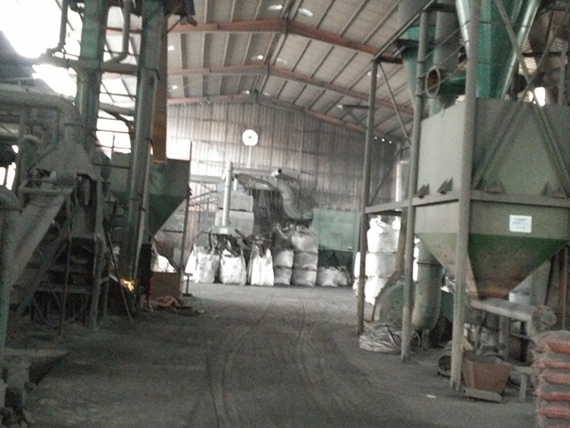 棕剛玉生產(chǎn)車(chē)間